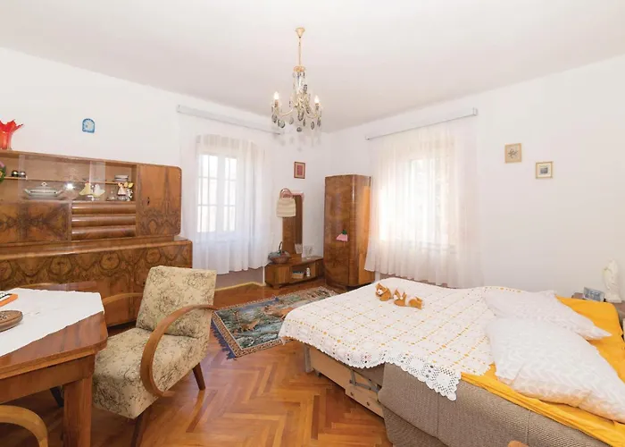 Feriehus Three-bedroom In Lecevica