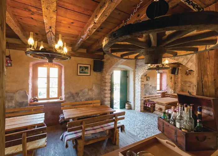 Three-bedroom In Lecevica